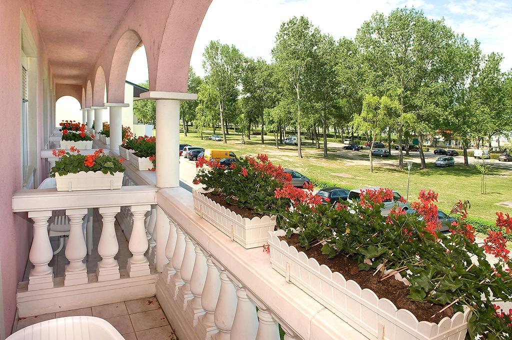 Arkadenhaus Steiner Bed & Breakfast Podersdorf am See Exterior foto